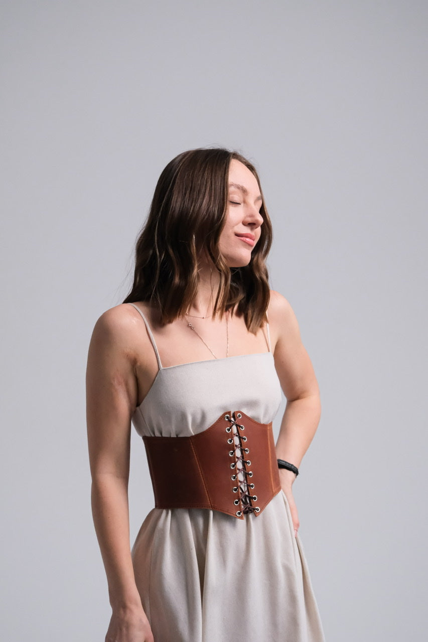 Leather underbust corset belt