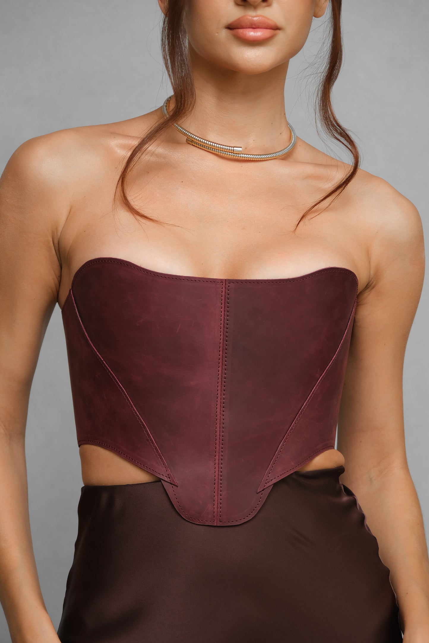 Бордовий корсет-бюстьє – Топ у стилі Ренесансу