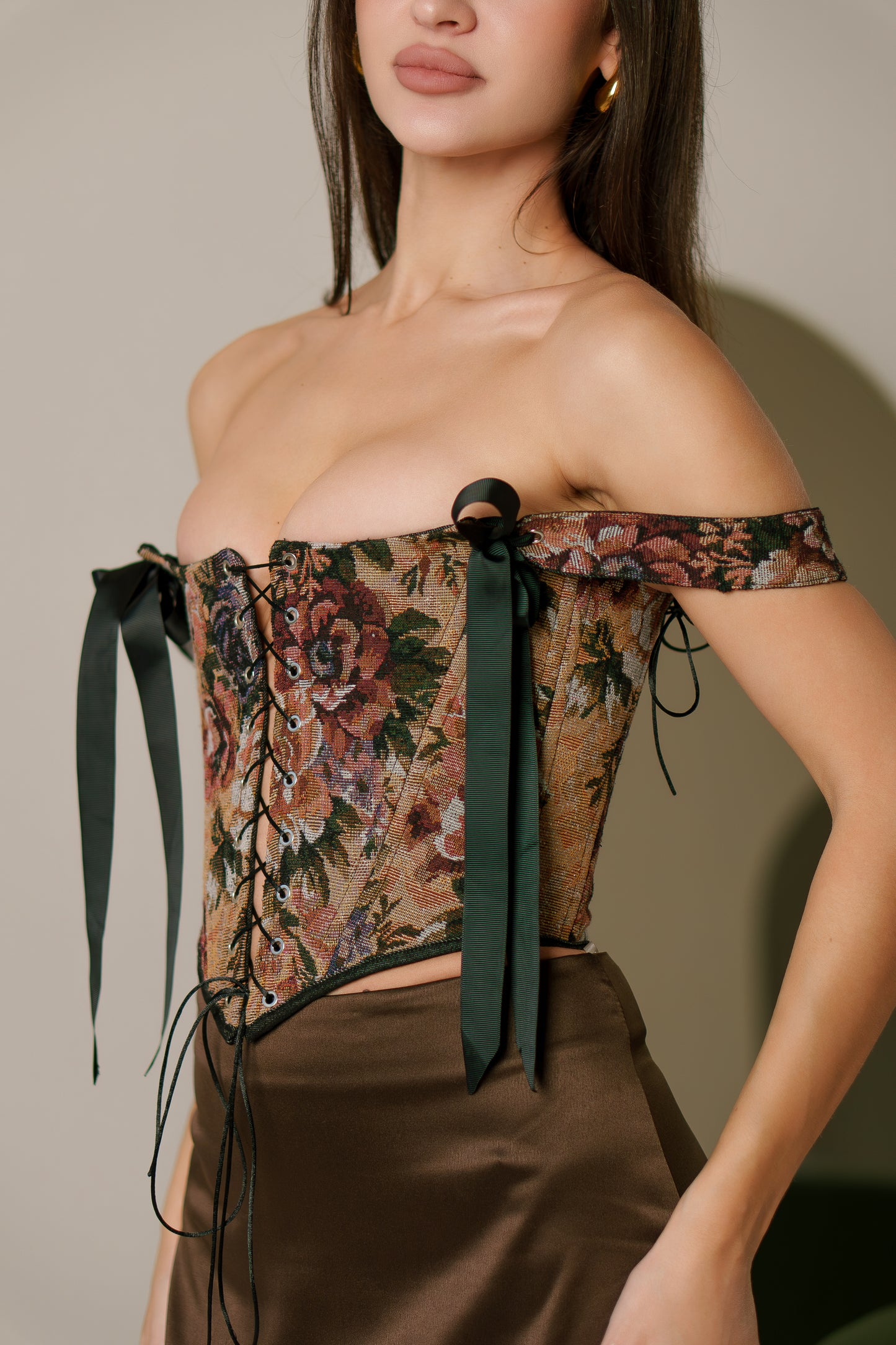 brown flowers corset top, reversible corset top, floral corset, brown floral corset, black denim corset, lace up corset, lace up front and back, boned bustier, structured corset top, jacquard corset top, adjustable corset top, vintage inspired corset, statement corset top