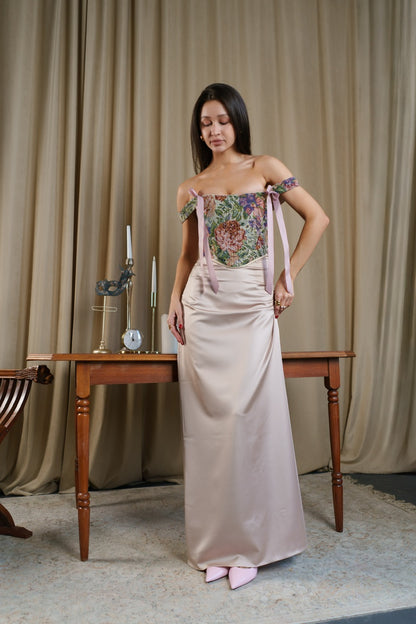 Green floral corset top, structured boned bodice, reversible lace up corset, off shoulder ribbon straps, waist shaping silhouette, handmade custom size corset, renaissance fair outfit, botanical tapestry top, romantic evening styling
