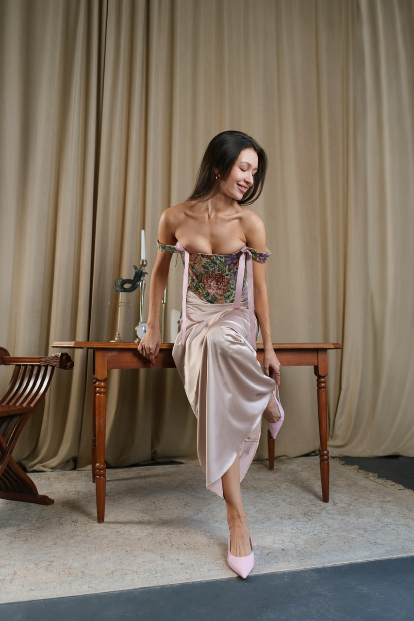 Green Flowers Tapestry Corset – Structured Garden Bodice