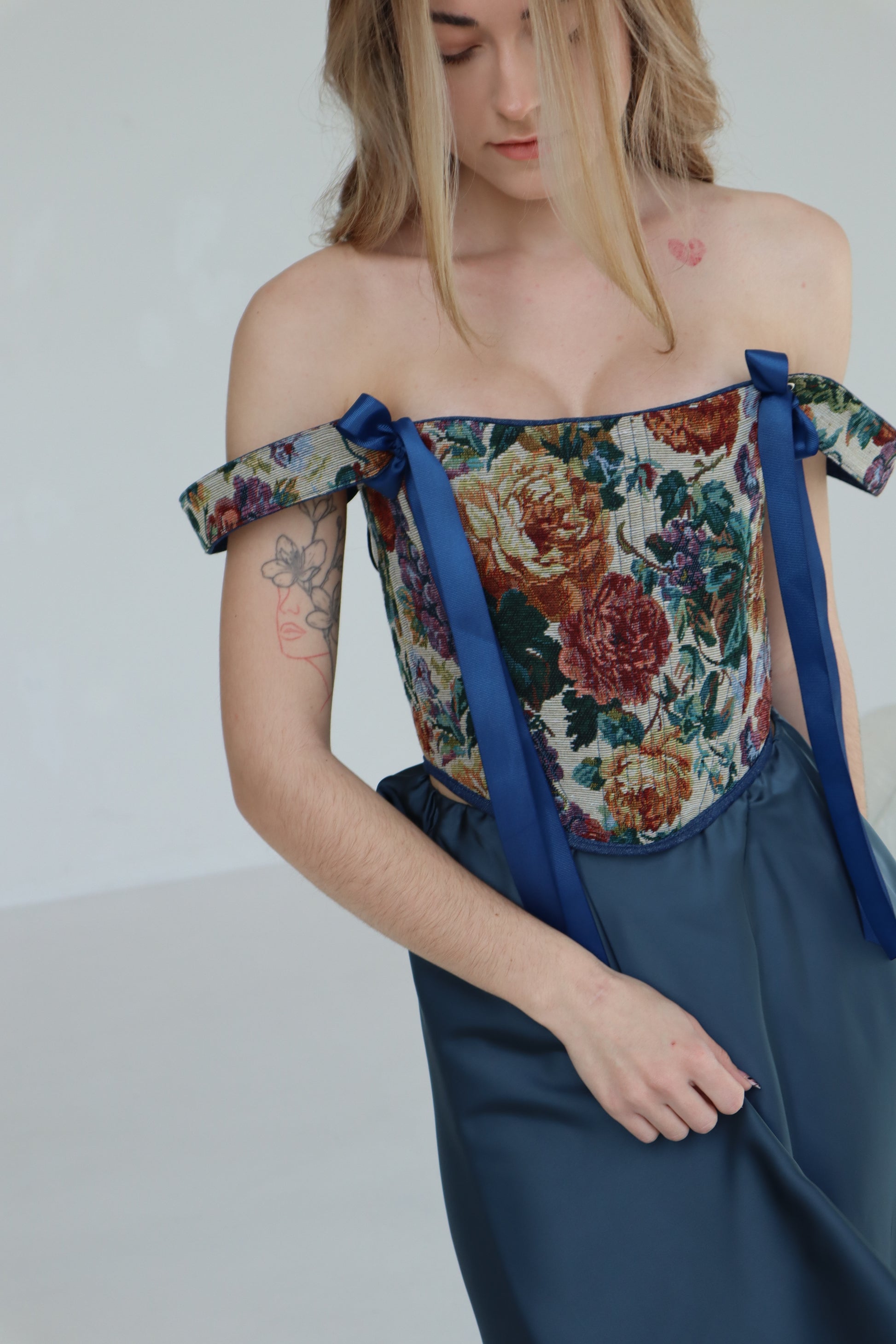 Renaissance corset top, reversible floral jacquard tapestry, boned bodice, off shoulder design, lace up back, structured waist shaping corset, ribbon strap detail, custom size handmade corset, renaissance fair outfit, festival look, gothic romantic evening styling, photoshoot or wedding corset