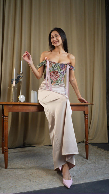 Green Flowers Tapestry Corset – Structured Garden Bodice