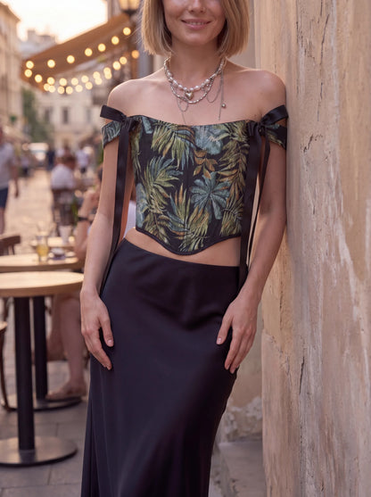 Dark tropical jacquard corset top street style close up