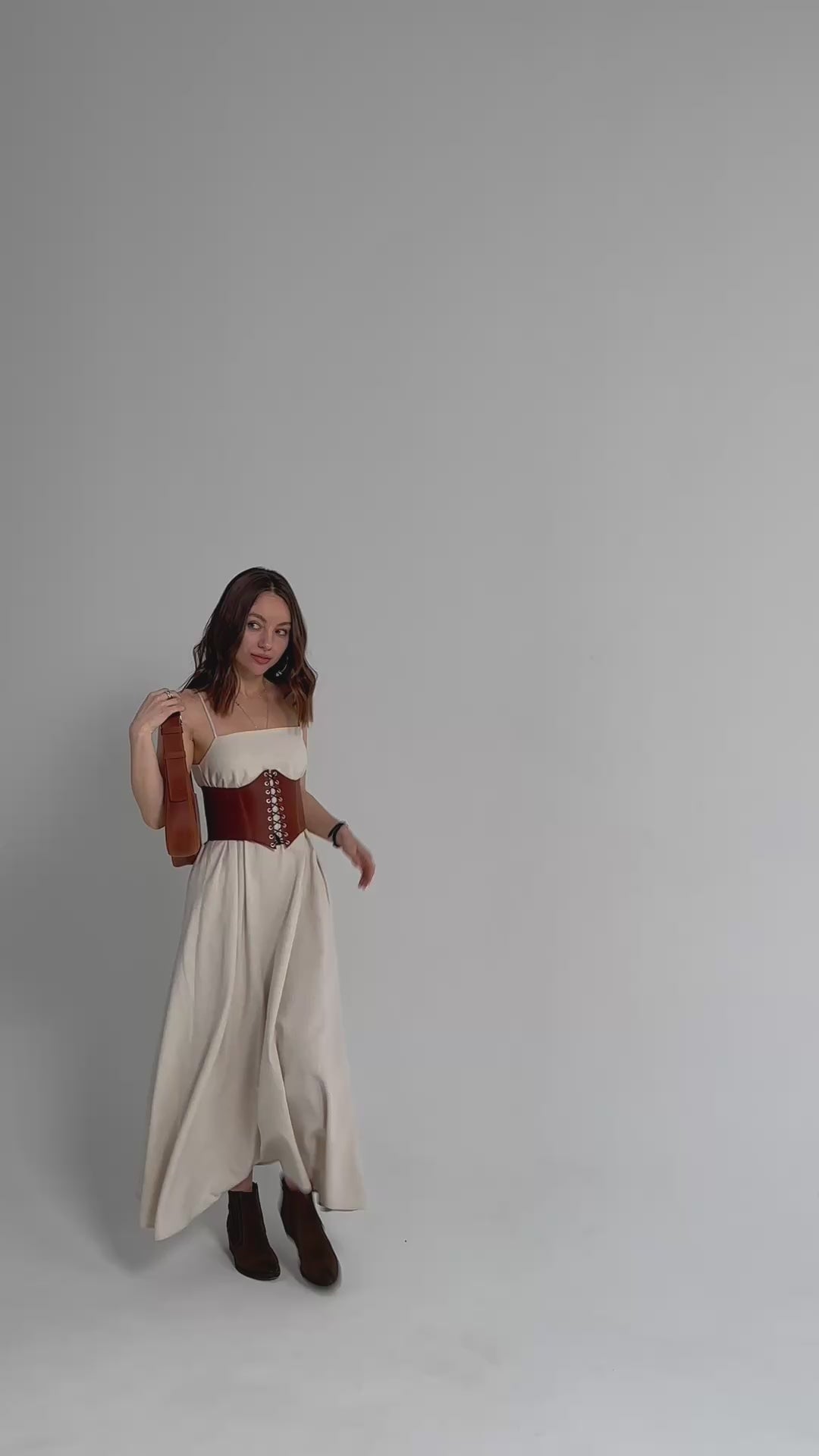 leather corset belt, boned waist cincher, structured waist shaping belt, lace up corset belt, handmade leather waist belt, sculpted corset belt, underbust style belt, architectural waist corset, adjustable lace back belt